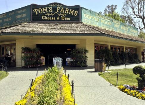 Tom's Farm & Shoppe